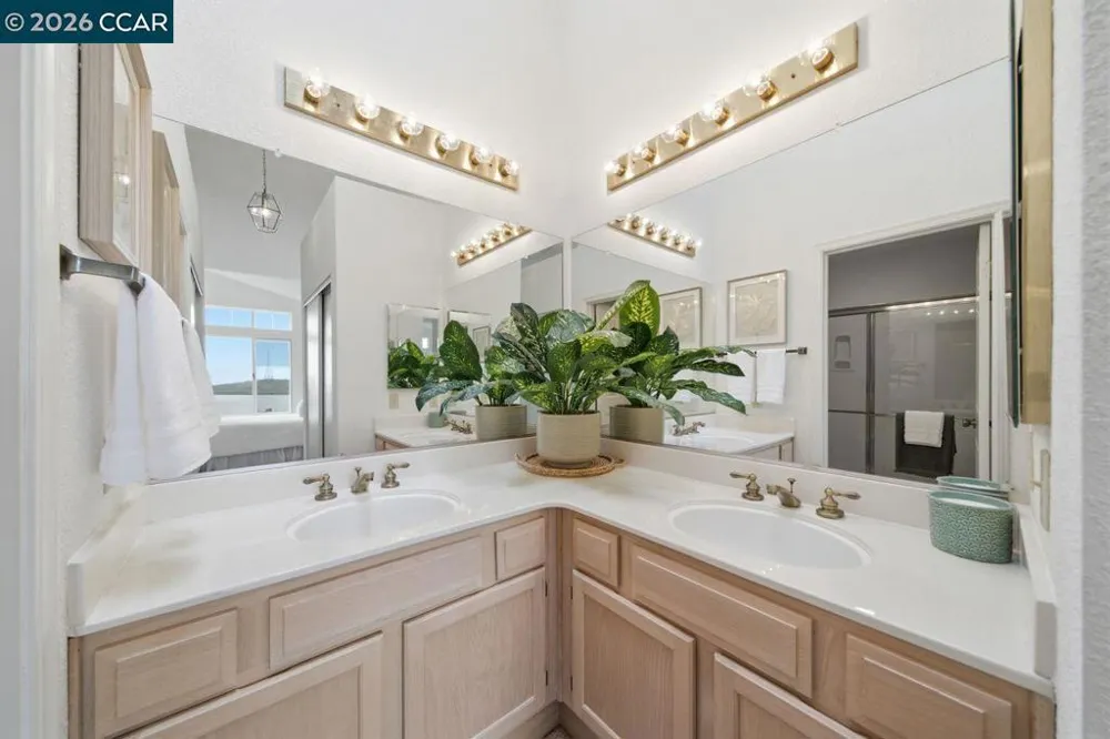 801 Timbercove St #4 Vallejo, CA 94591