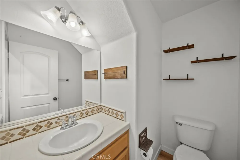 1690 Heywood #C Simi Valley, CA 93065