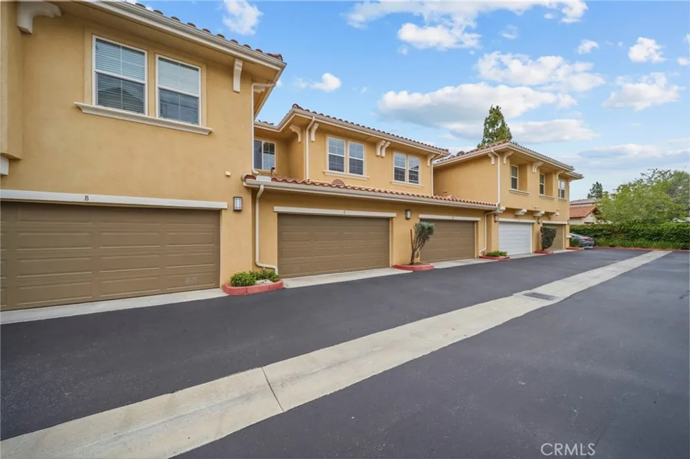 1690 Heywood #C Simi Valley, CA 93065