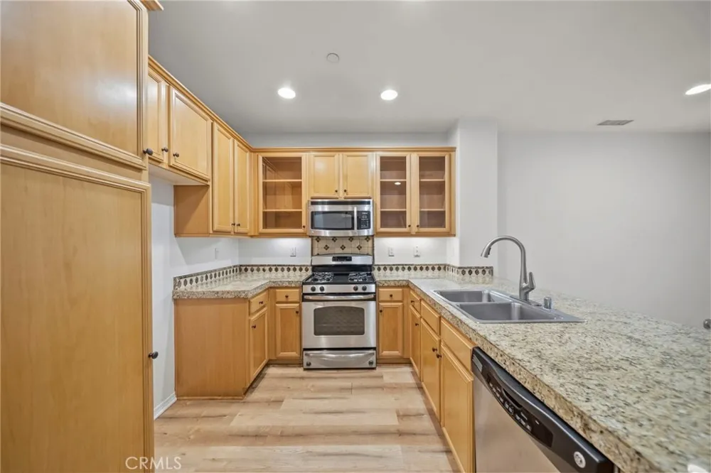 1690 Heywood #C Simi Valley, CA 93065