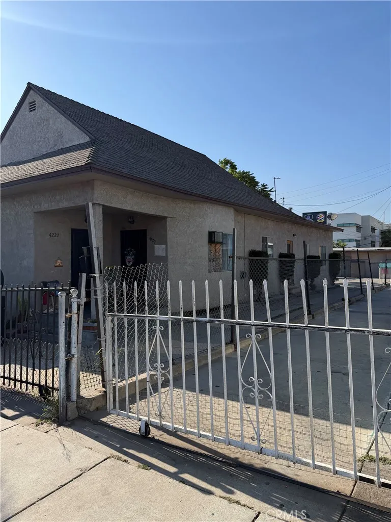4227 E Cesar E Chavez Los Angeles, CA 90063