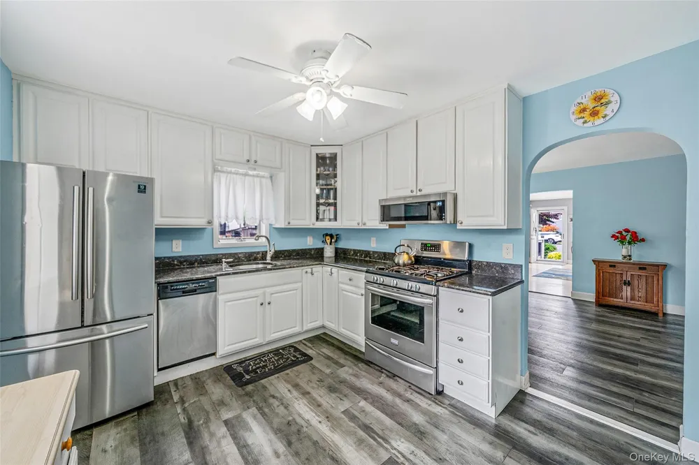 1333 Boston Avenue Bay Shore, NY 11706