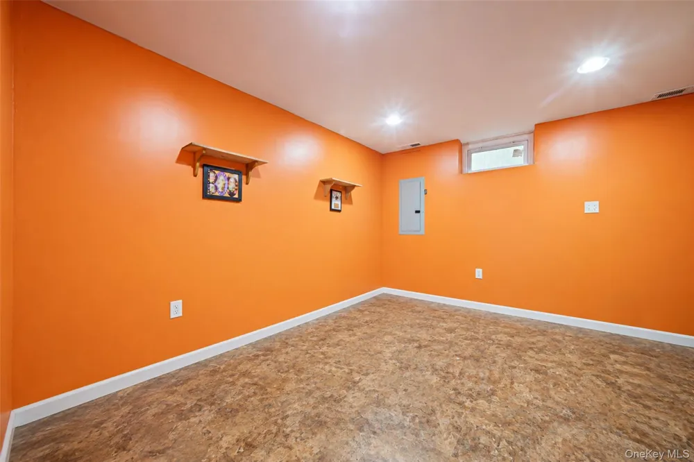 1333 Boston Avenue Bay Shore, NY 11706