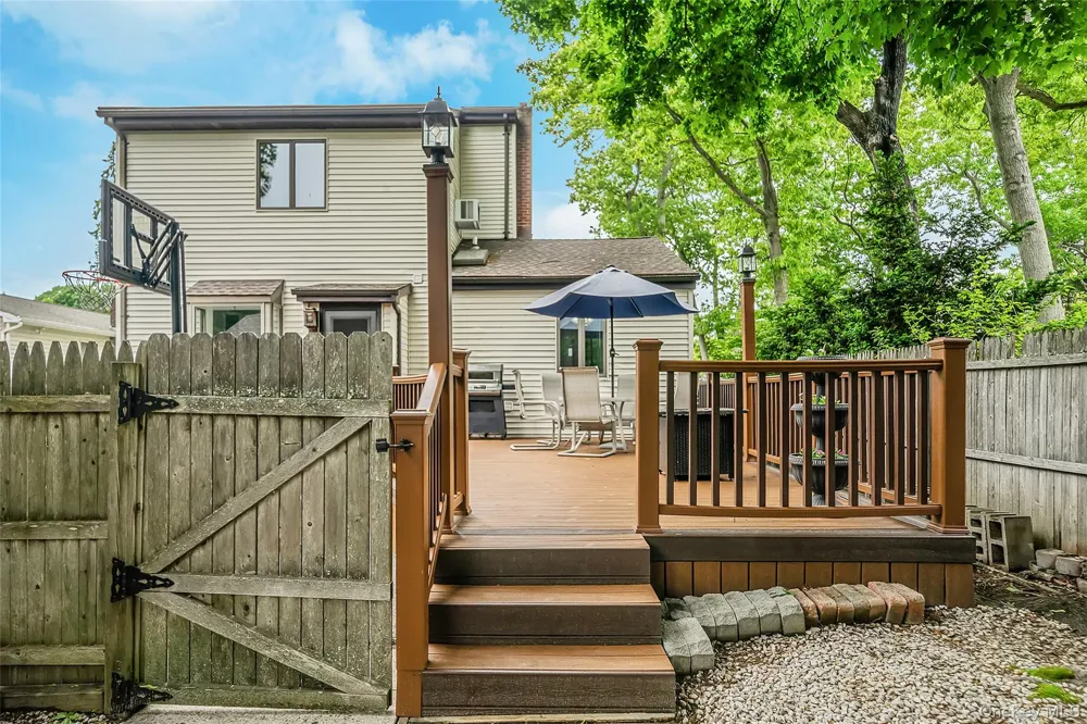 1333 Boston Avenue Bay Shore, NY 11706