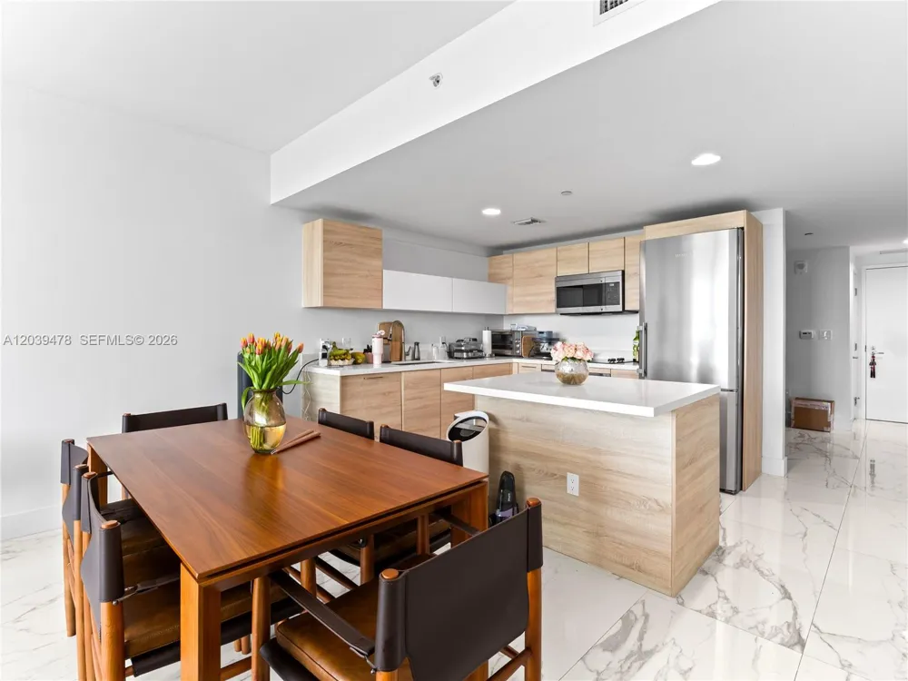 16385 Biscayne Blvd #1117 North Miami Beach, FL 33160