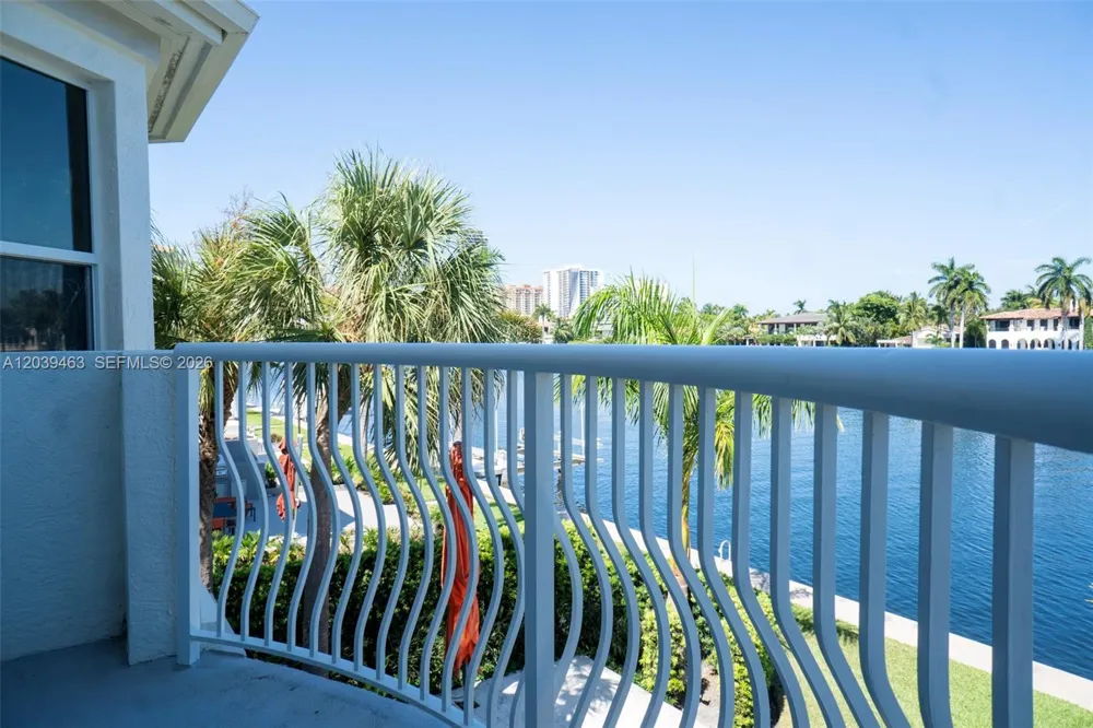 21025 NE 38th #81 Aventura, FL 33180