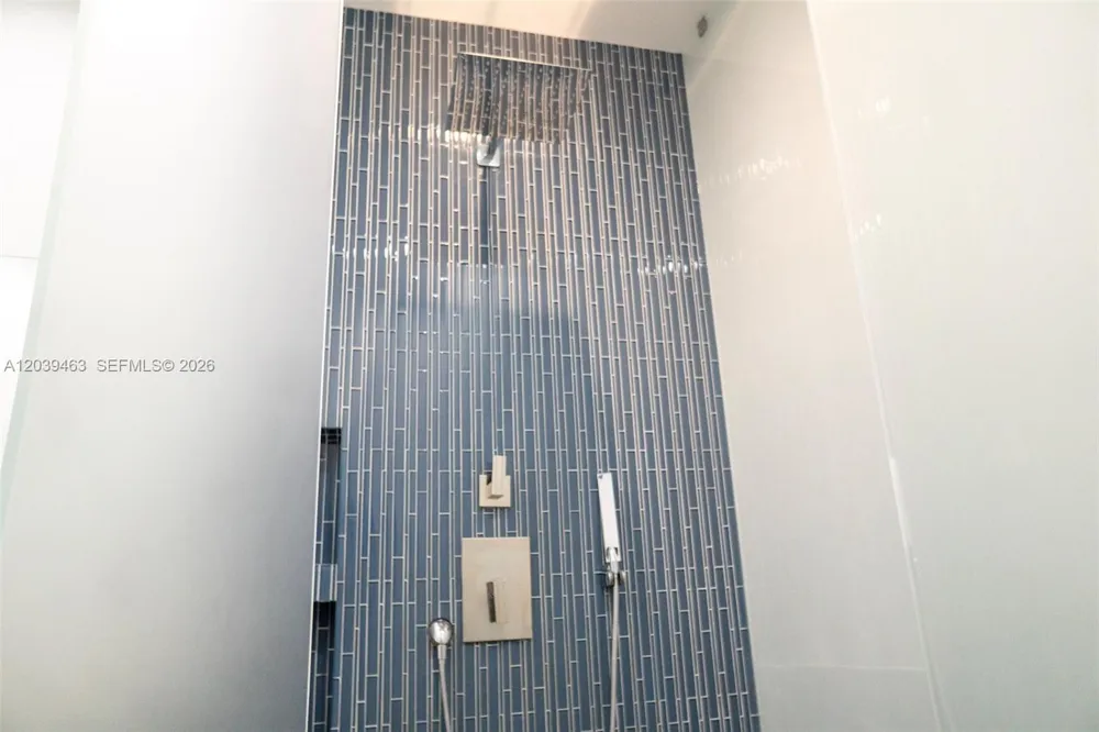 21025 NE 38th #81 Aventura, FL 33180