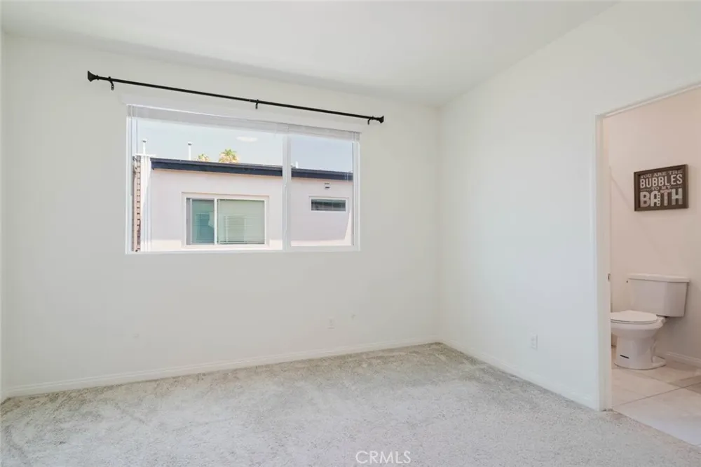 18450 W Calico Lane Northridge, CA 91325