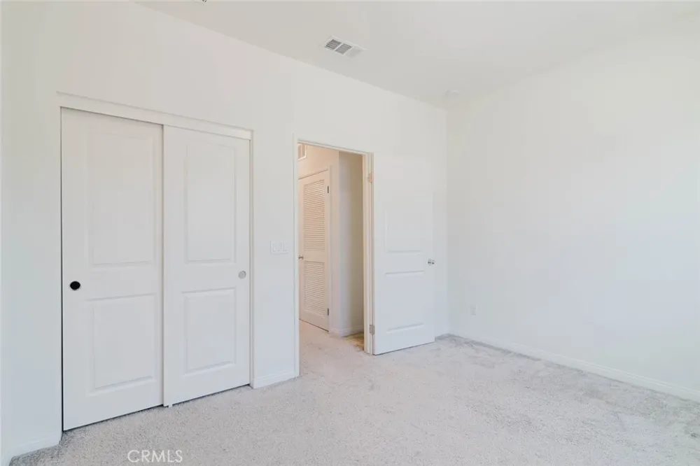 18450 W Calico Lane Northridge, CA 91325