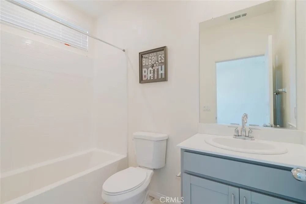 18450 W Calico Lane Northridge, CA 91325