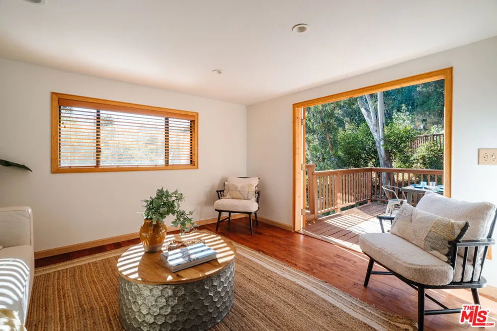 517 Canon View Trail Topanga, CA 90290