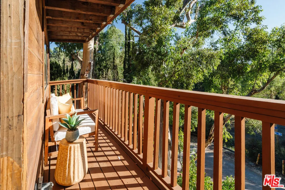 517 Canon View Trail Topanga, CA 90290