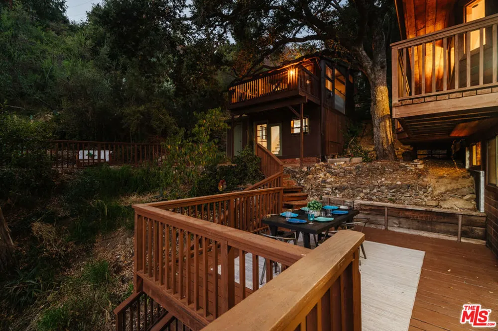 517 Canon View Trail Topanga, CA 90290