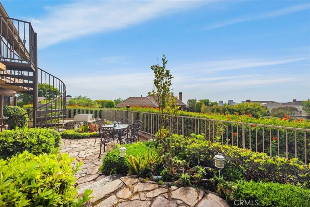 39 Harbor Ridge Newport Beach, CA 92660