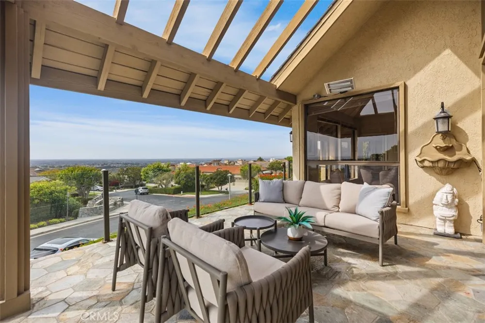 39 Harbor Ridge Newport Beach, CA 92660