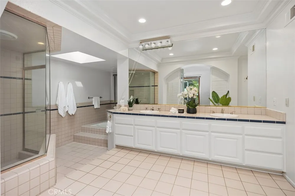 39 Harbor Ridge Newport Beach, CA 92660