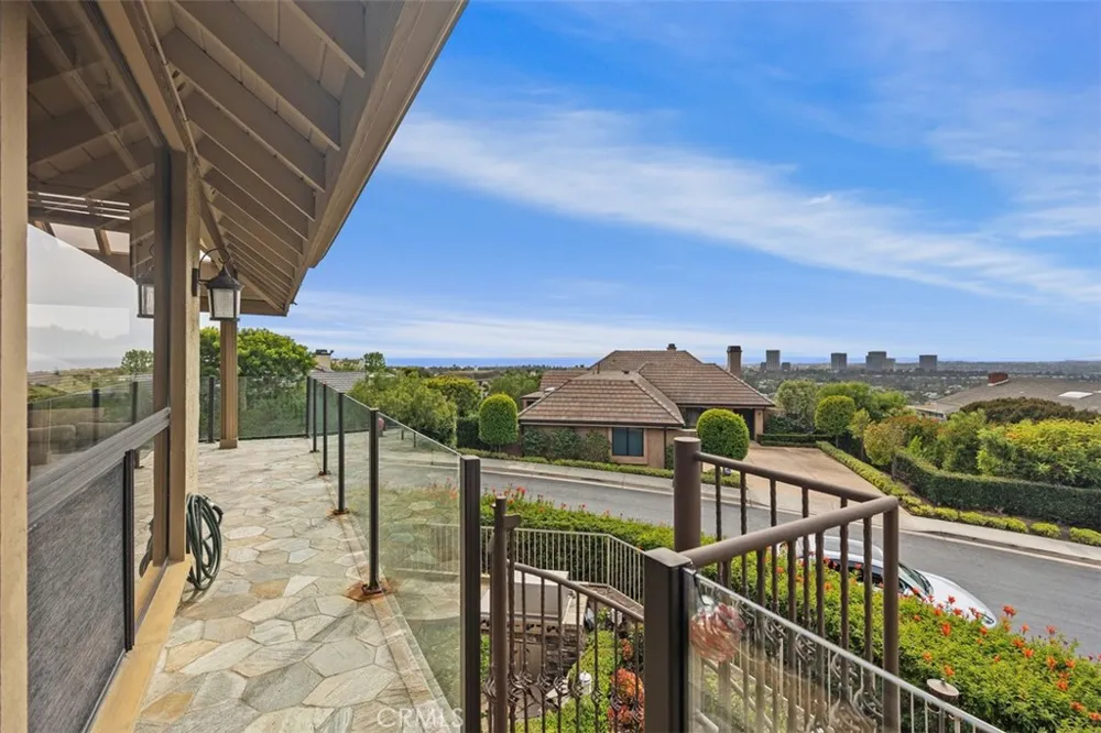 39 Harbor Ridge Newport Beach, CA 92660