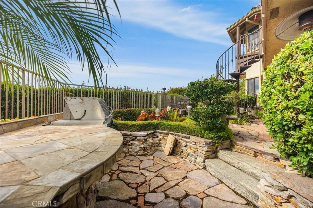 39 Harbor Ridge Newport Beach, CA 92660