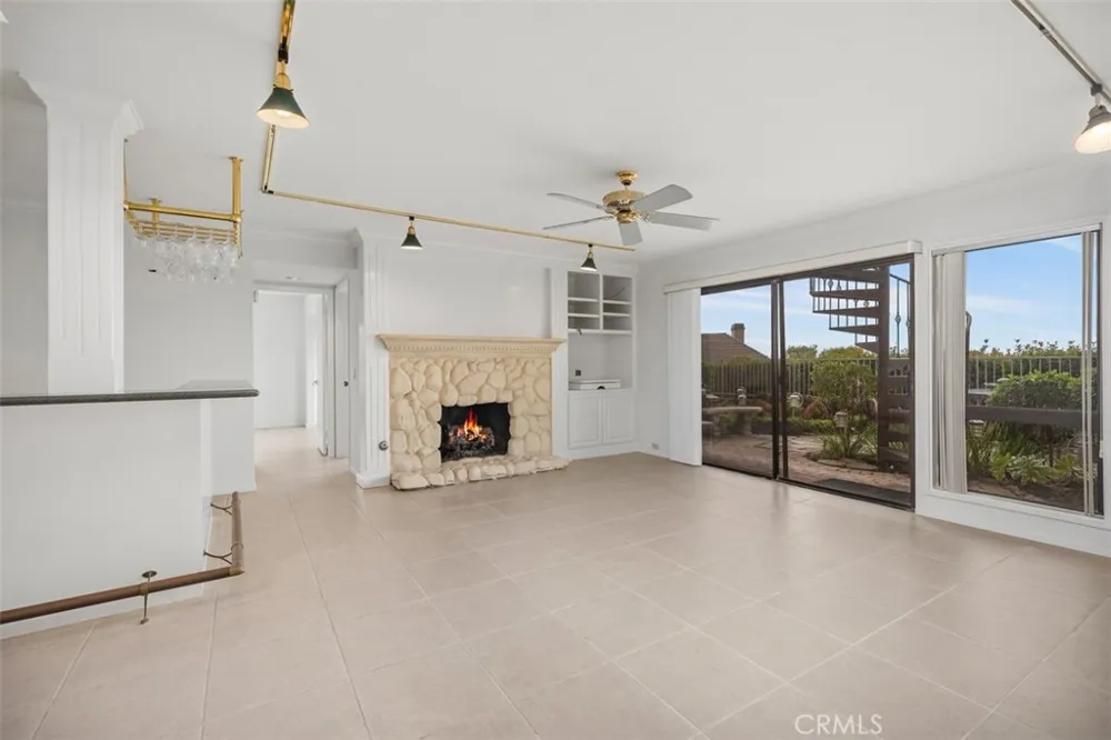 39 Harbor Ridge Newport Beach, CA 92660