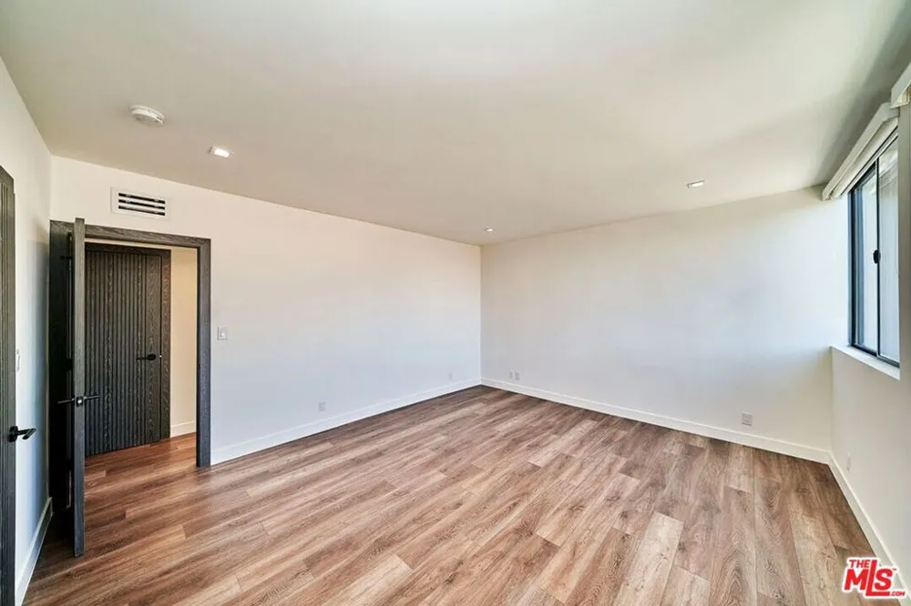 145 S Maple Drive #401 Beverly Hills, CA 90212