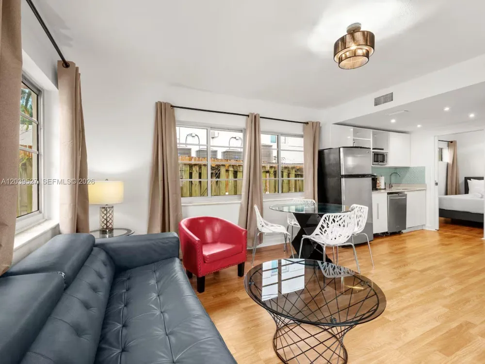 1034 Michigan Ave #E Miami Beach, FL 33139