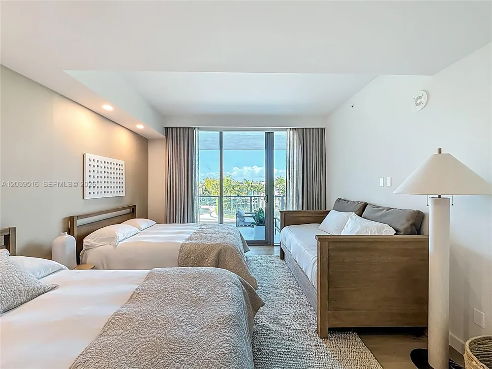 350 Ocean Dr #305N Key Biscayne, FL 33149