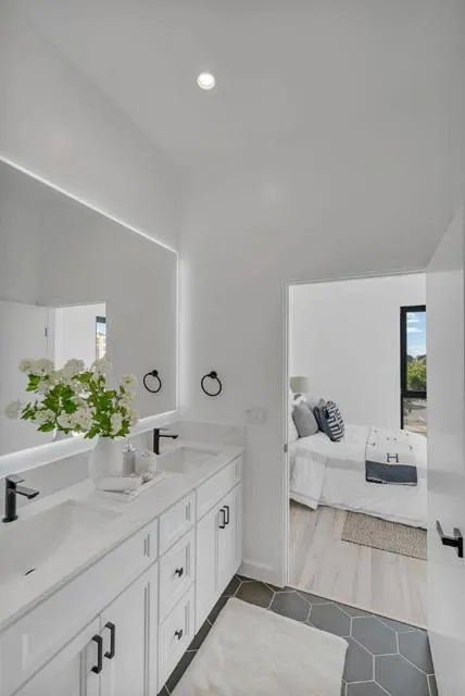 889 McLellan Drive #206 South San Francisco, CA 94080