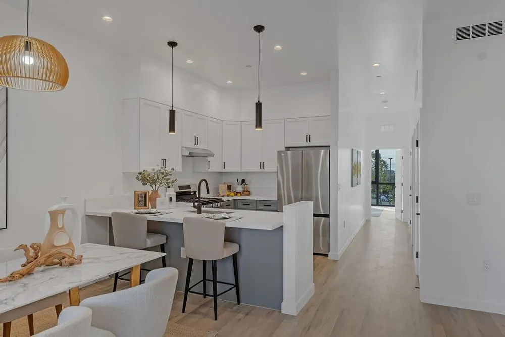 889 McLellan Drive #206 South San Francisco, CA 94080