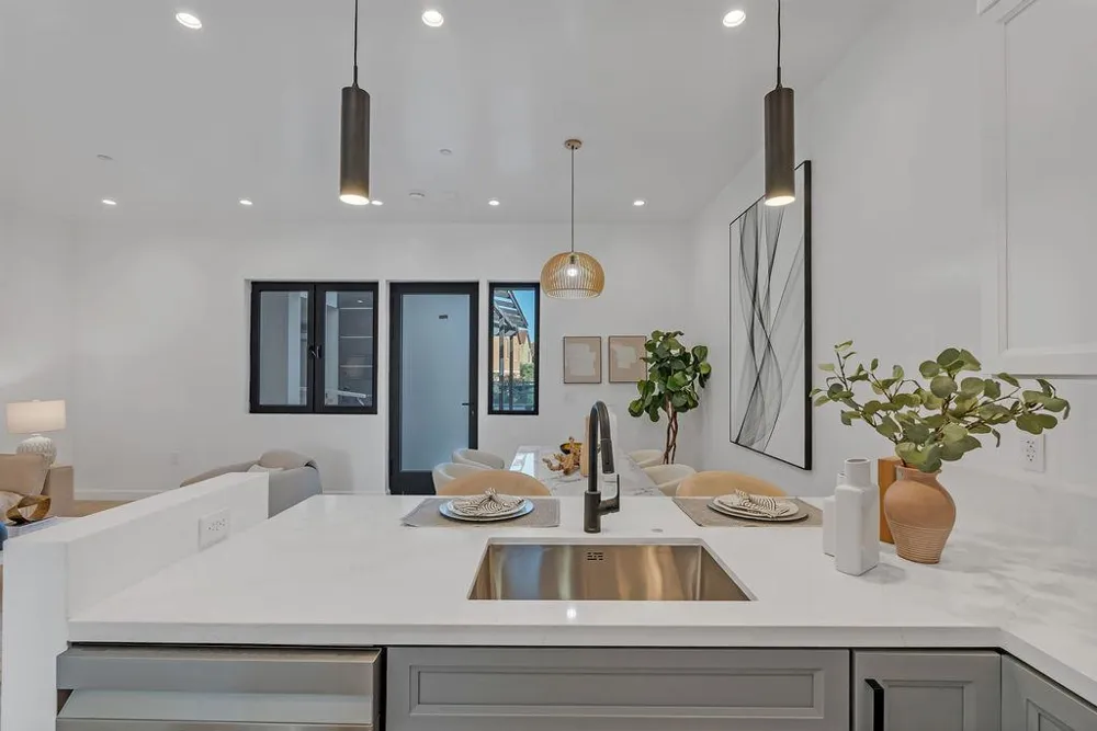 889 McLellan Drive #206 South San Francisco, CA 94080
