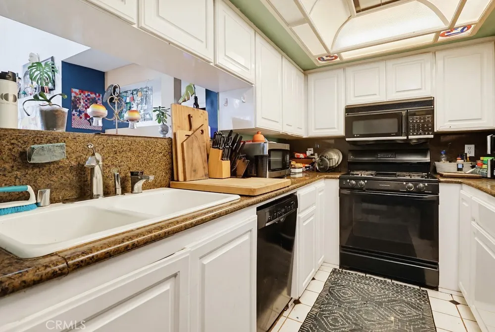1538 Stoner Avenue #303 Los Angeles, CA 90025