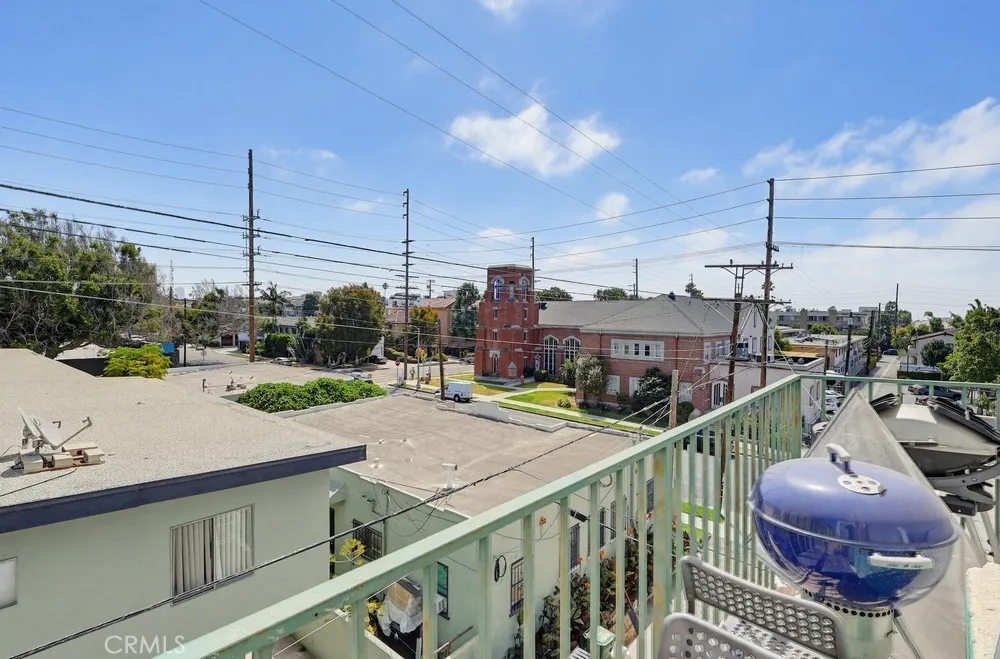 1538 Stoner Avenue #303 Los Angeles, CA 90025