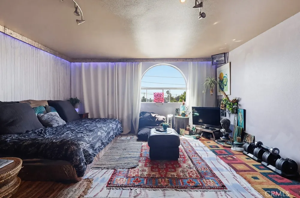 1538 Stoner Avenue #303 Los Angeles, CA 90025