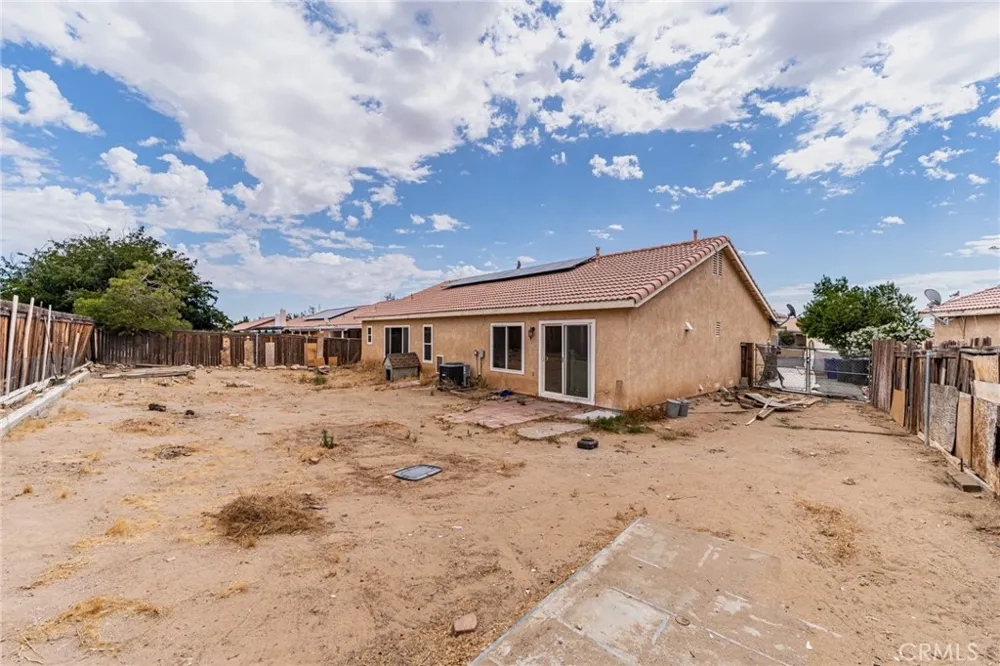 14626 Kelly Adelanto, CA 92301