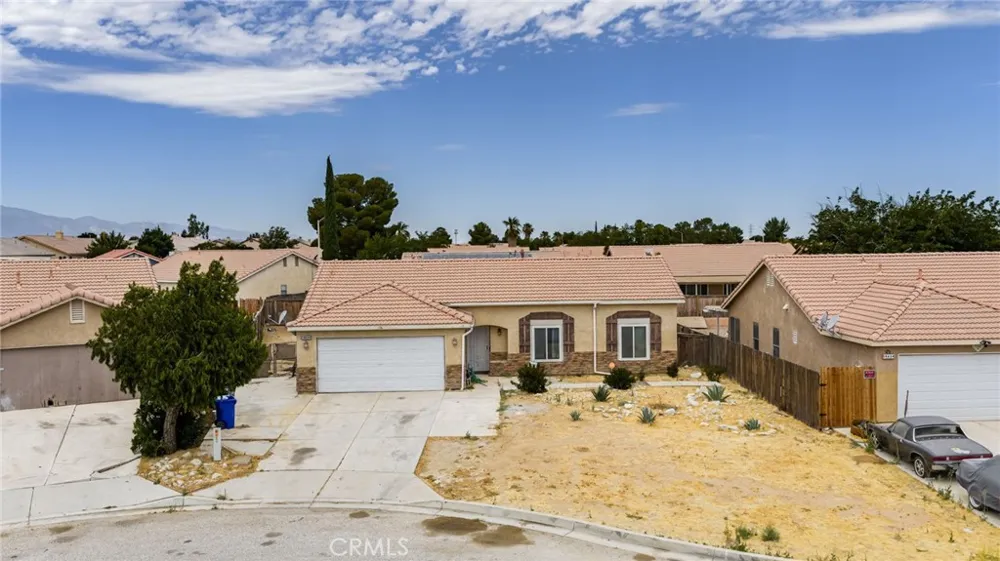 14626 Kelly Adelanto, CA 92301
