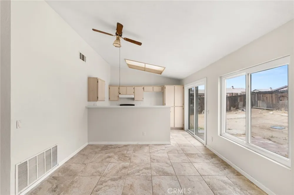 14626 Kelly Adelanto, CA 92301