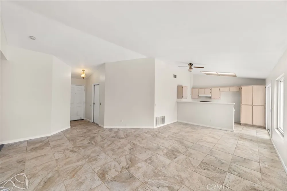 14626 Kelly Adelanto, CA 92301
