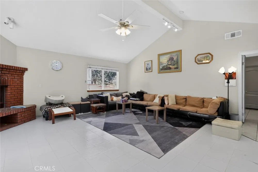 29560 Butterfield Tehachapi, CA 93561