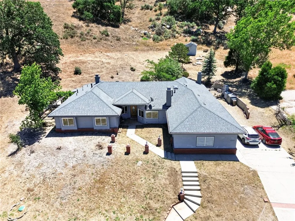 29560 Butterfield Tehachapi, CA 93561