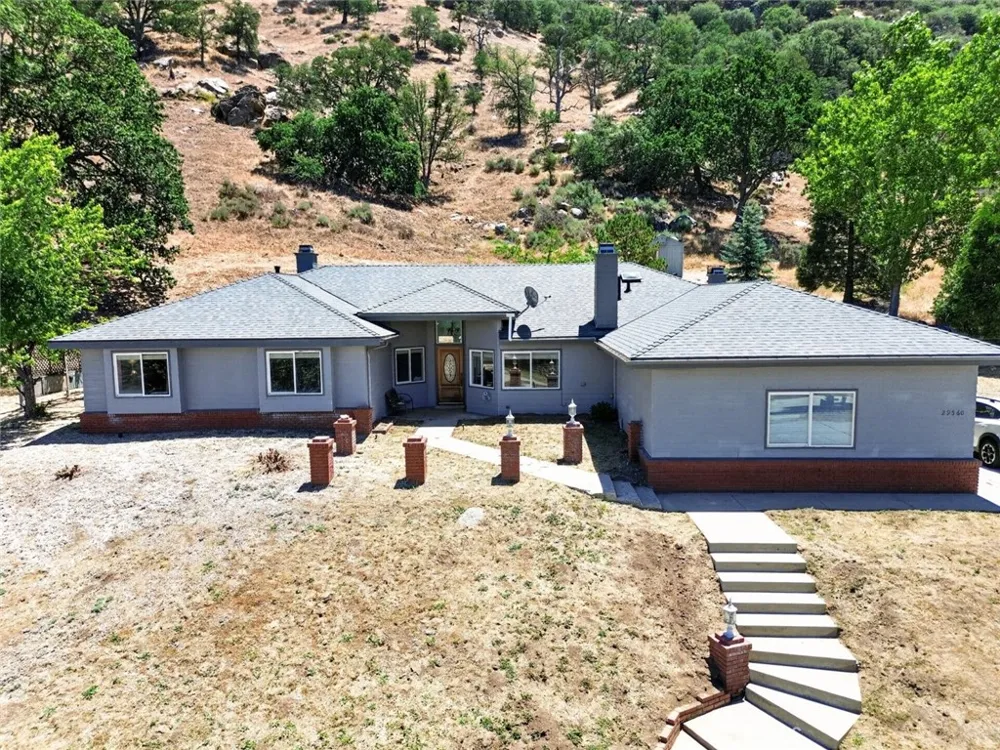 29560 Butterfield Tehachapi, CA 93561
