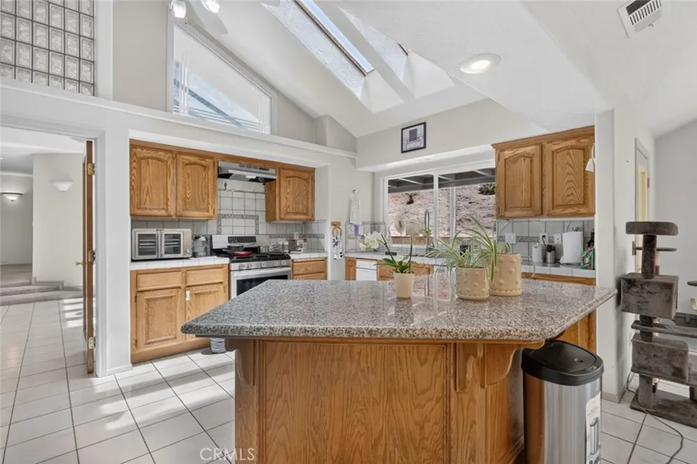 29560 Butterfield Tehachapi, CA 93561