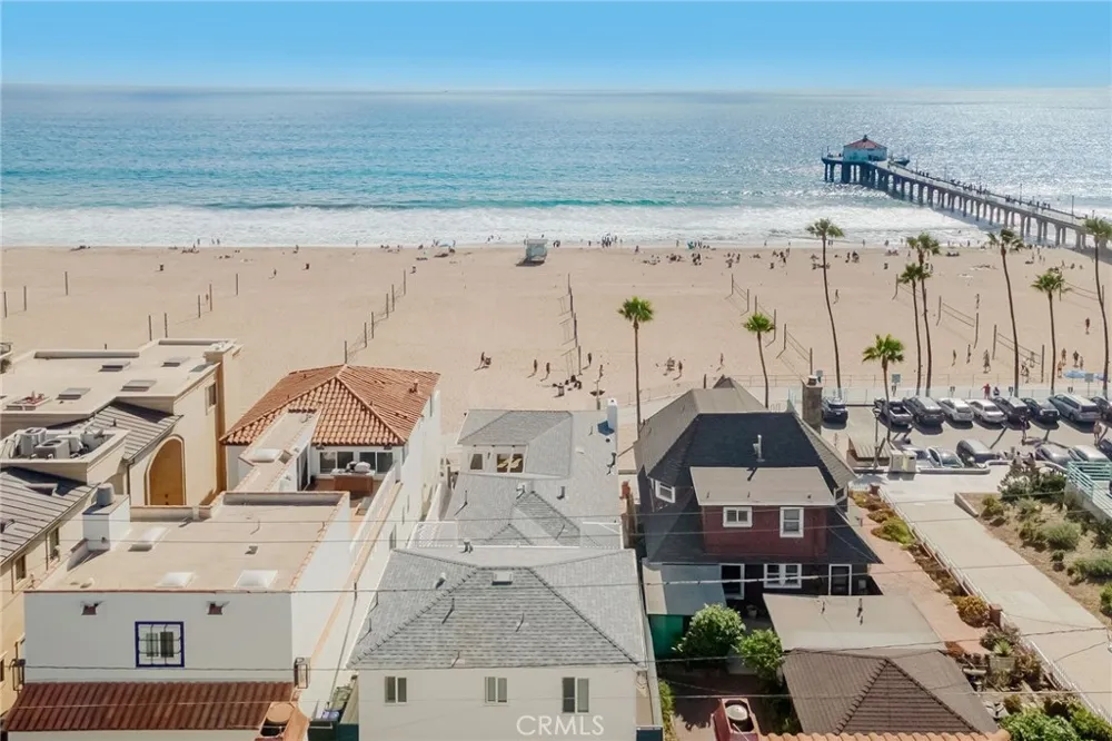 1016 The Strand Manhattan Beach, CA 90266