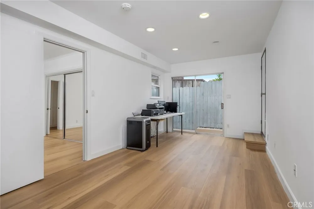1016 The Strand Manhattan Beach, CA 90266