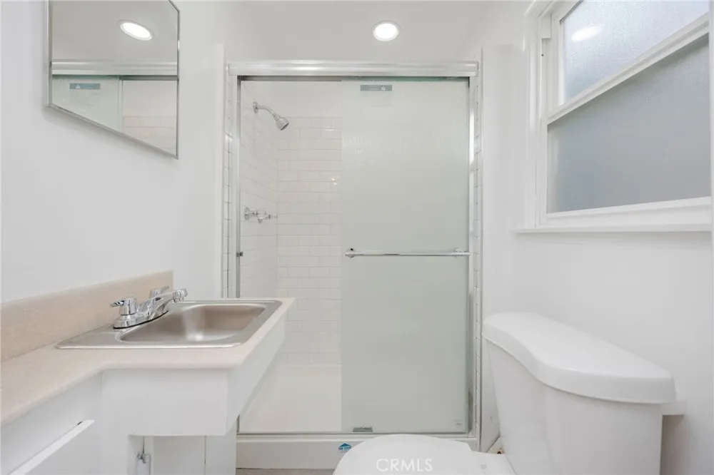 1016 The Strand Manhattan Beach, CA 90266