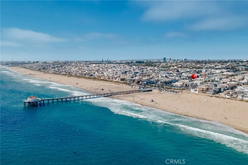 1016 The Strand Manhattan Beach, CA 90266