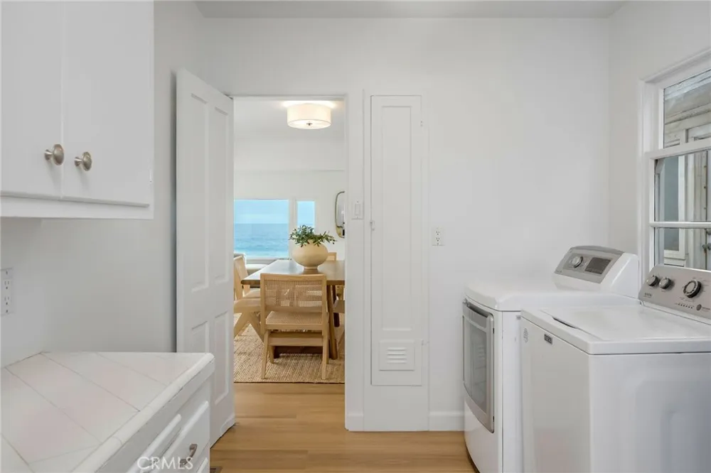 1016 The Strand Manhattan Beach, CA 90266