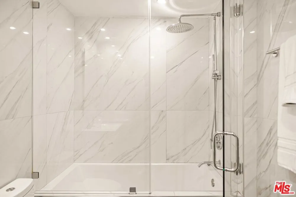 4115 Glencoe Avenue #107 Marina del Rey, CA 90292