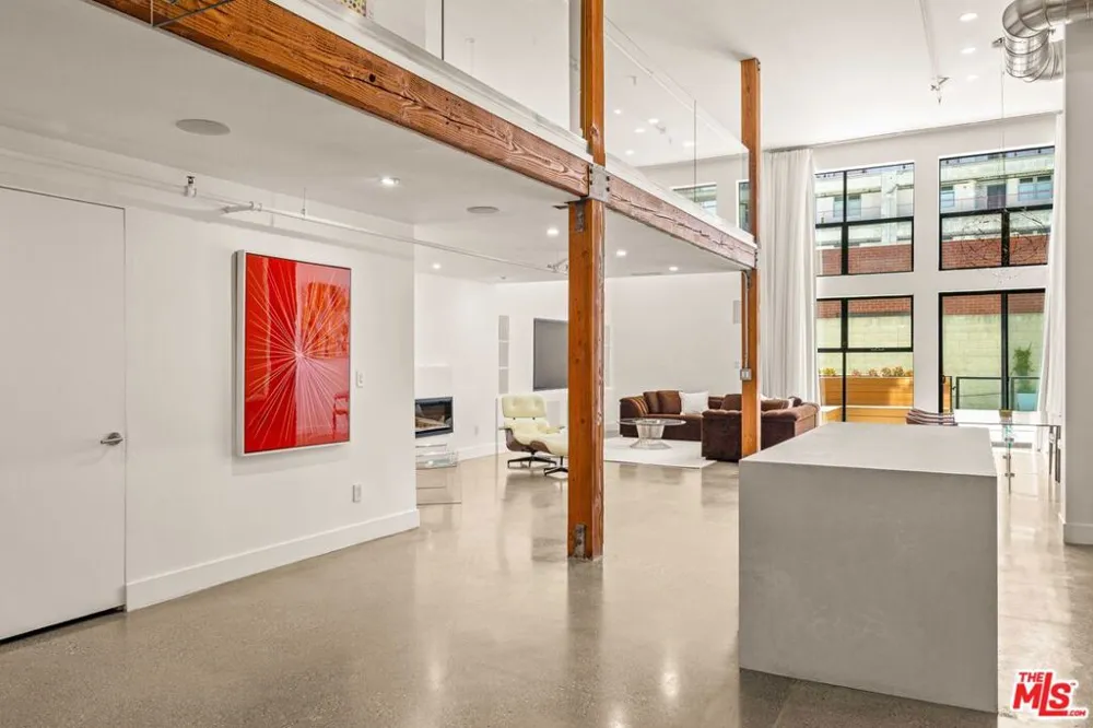 4115 Glencoe Avenue #107 Marina del Rey, CA 90292