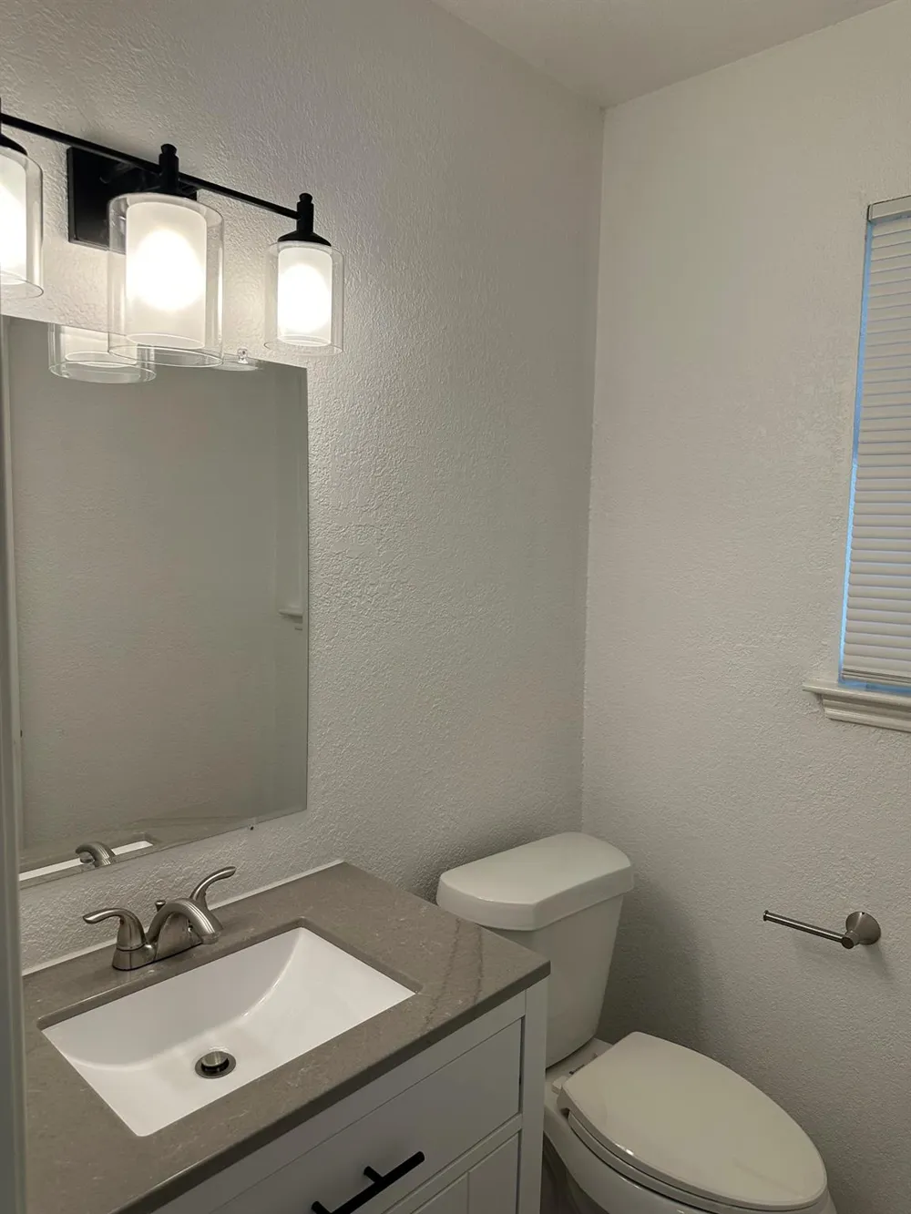 934 Bacliff Drive Bacliff, TX 77518