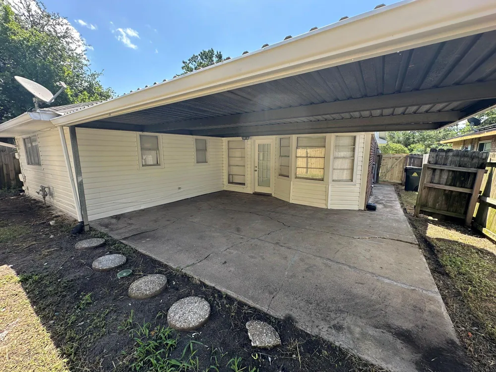 934 Bacliff Drive Bacliff, TX 77518