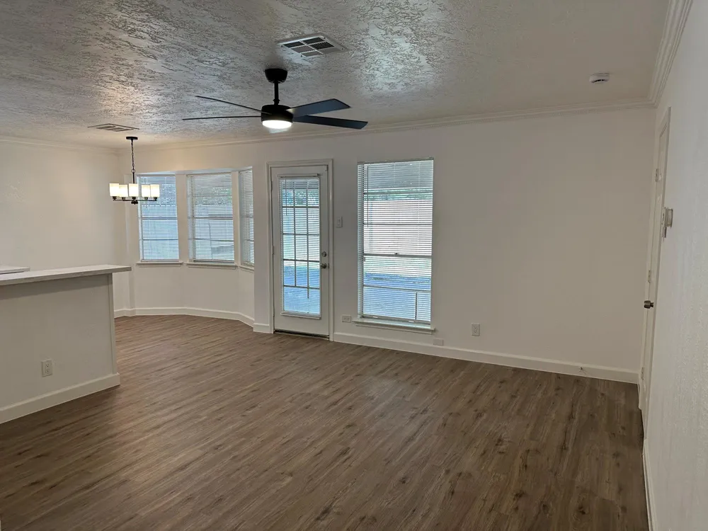 934 Bacliff Drive Bacliff, TX 77518